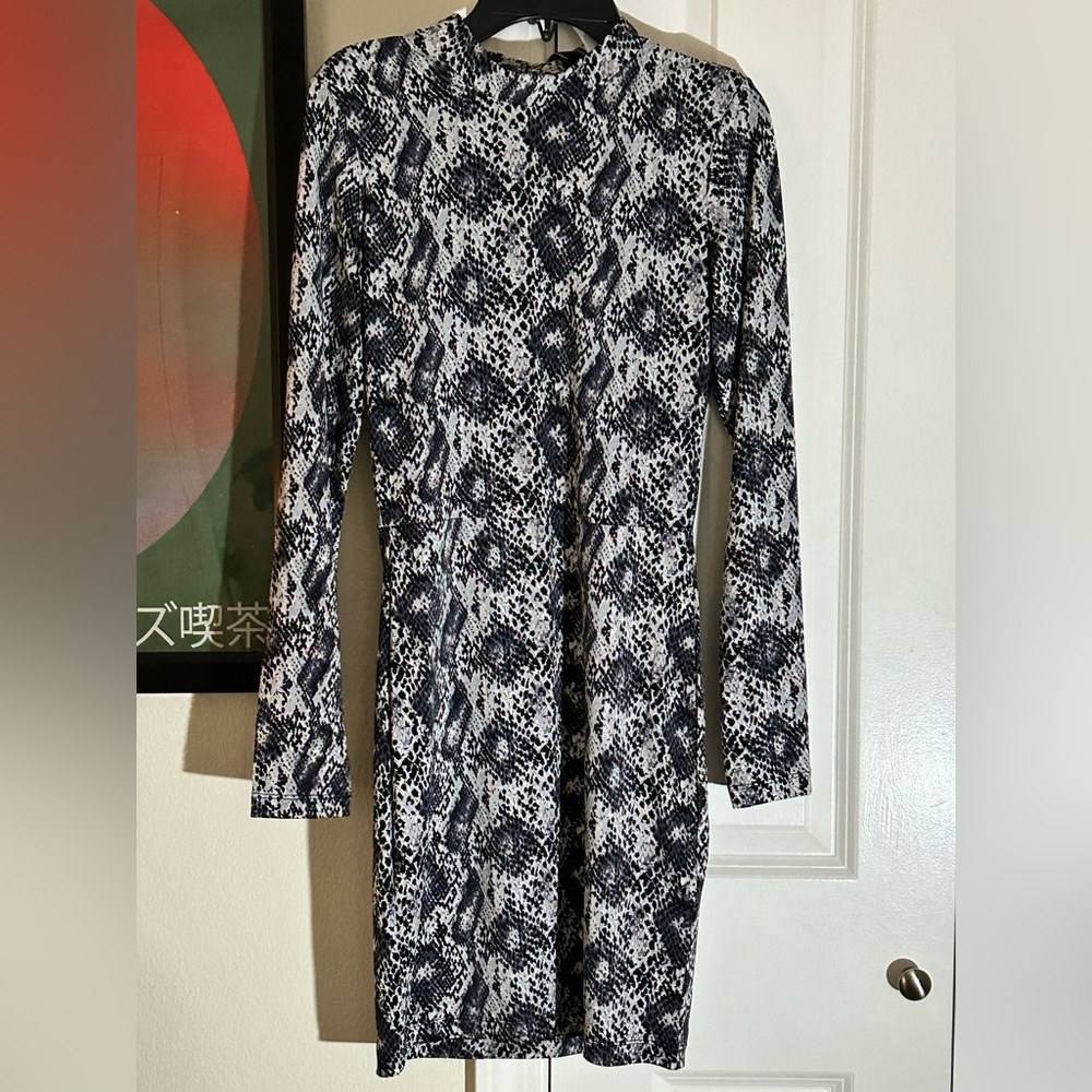 H&M Monochrome Snakeskin Long Sleeve Dress